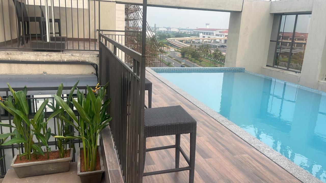 Presidency Airport Hotel Kochi ภายนอก รูปภาพ