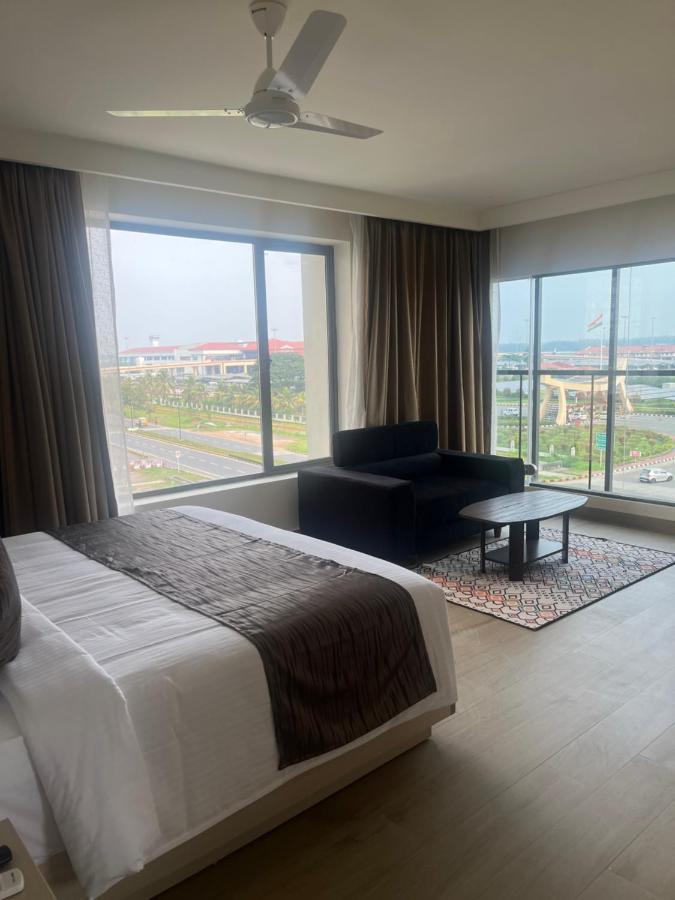 Presidency Airport Hotel Kochi ภายนอก รูปภาพ
