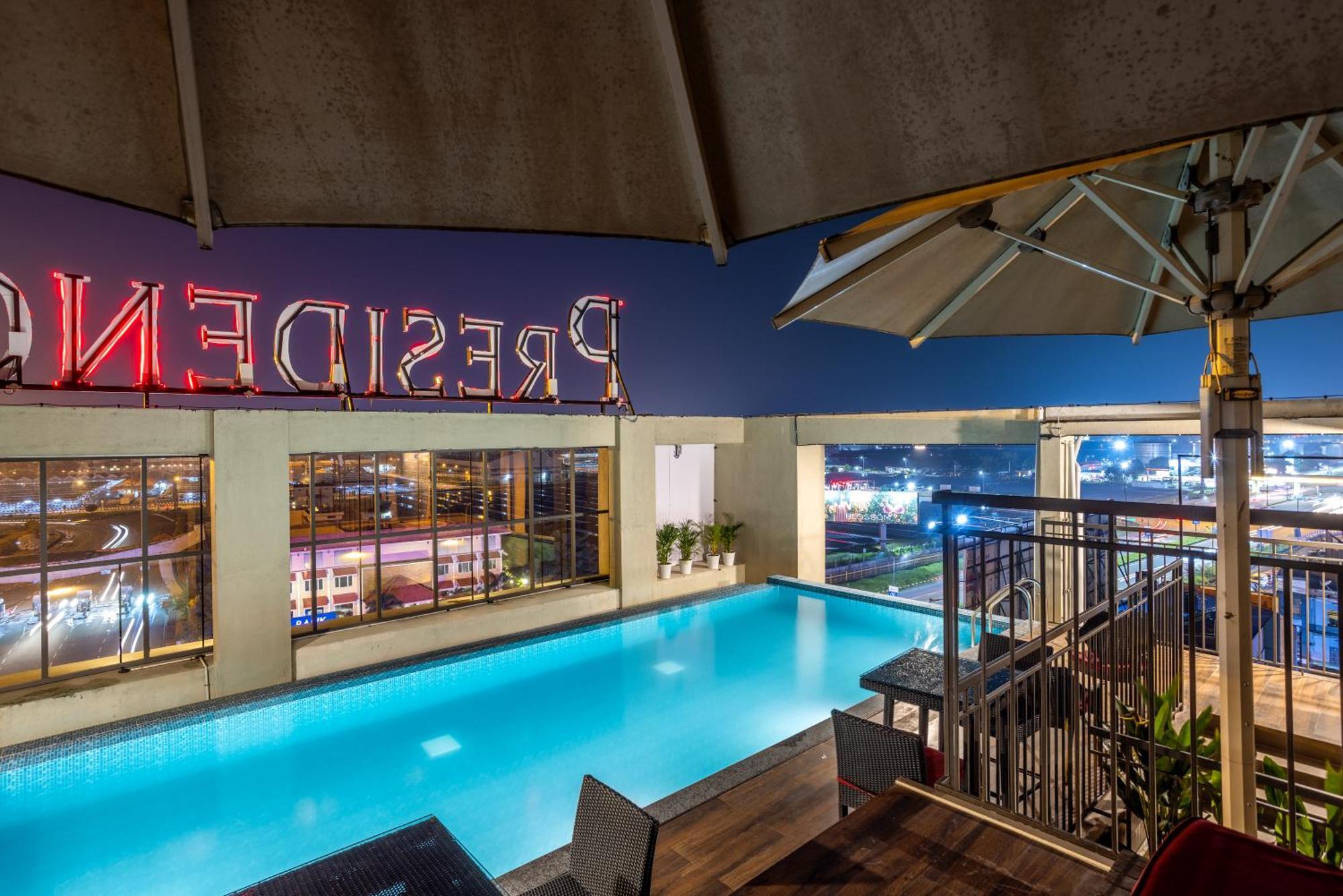 Presidency Airport Hotel Kochi ภายนอก รูปภาพ