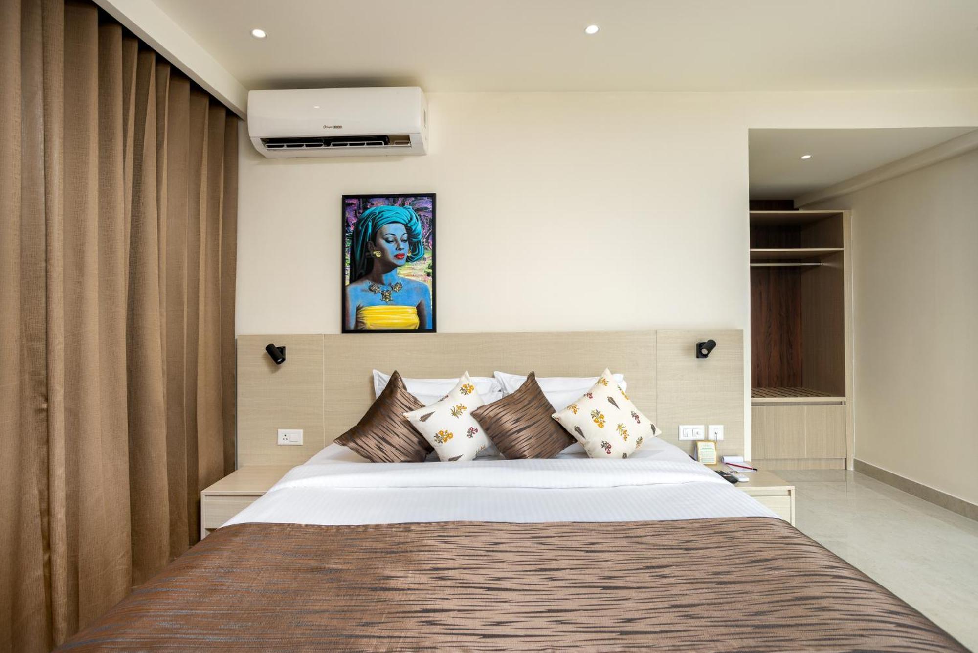 Presidency Airport Hotel Kochi ภายนอก รูปภาพ