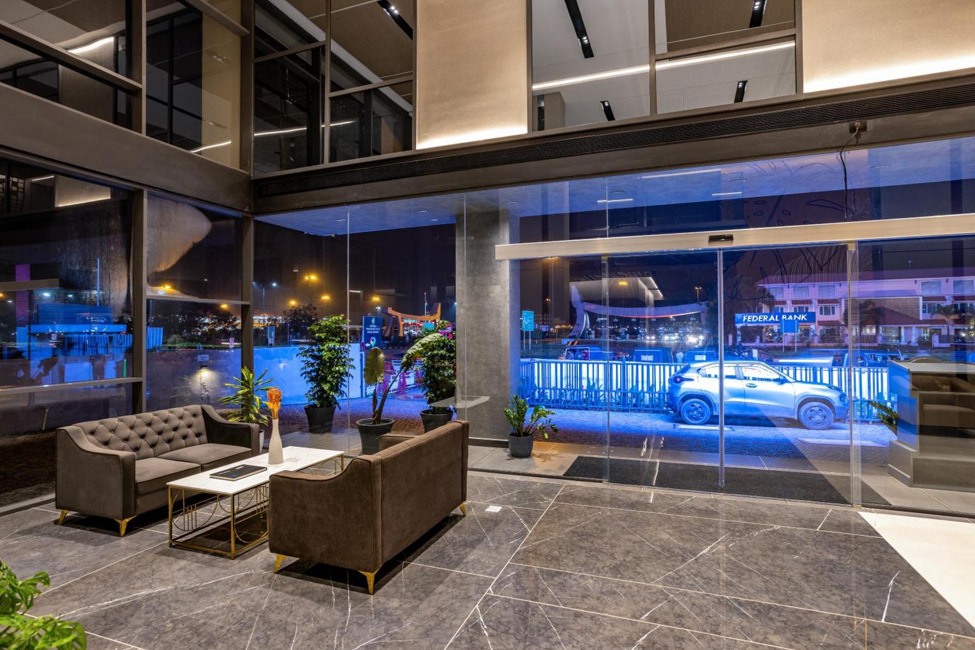 Presidency Airport Hotel Kochi ภายนอก รูปภาพ