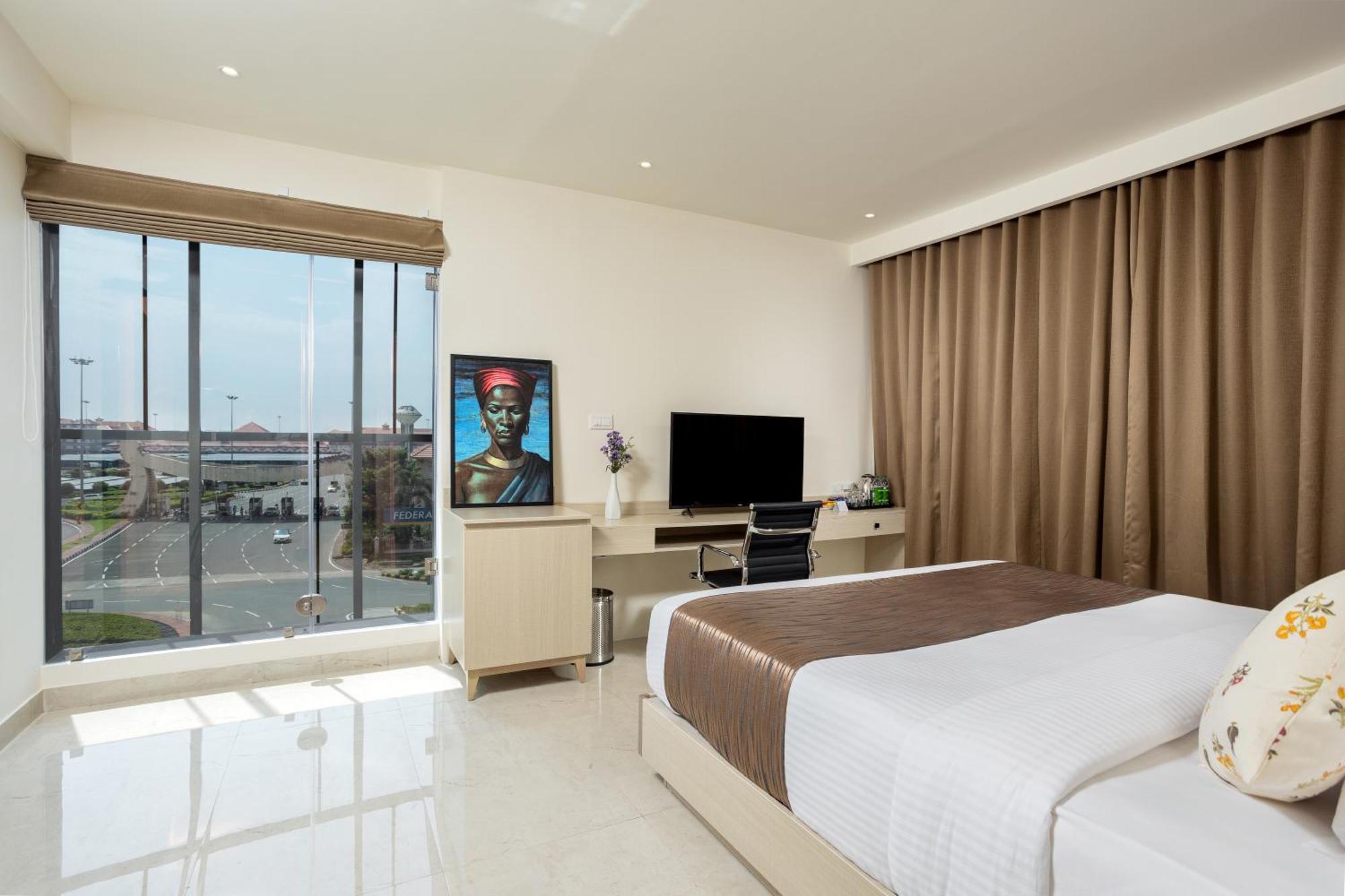 Presidency Airport Hotel Kochi ภายนอก รูปภาพ