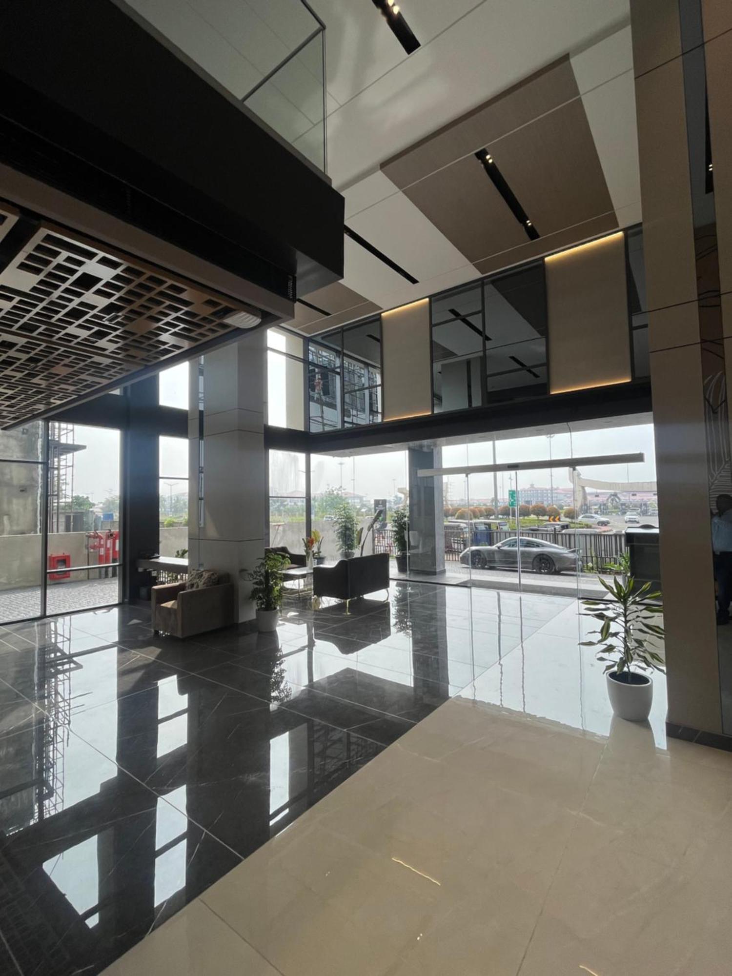 Presidency Airport Hotel Kochi ภายนอก รูปภาพ